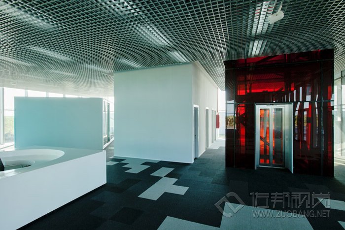 ���������ڱ���˹�����С������dԔ��